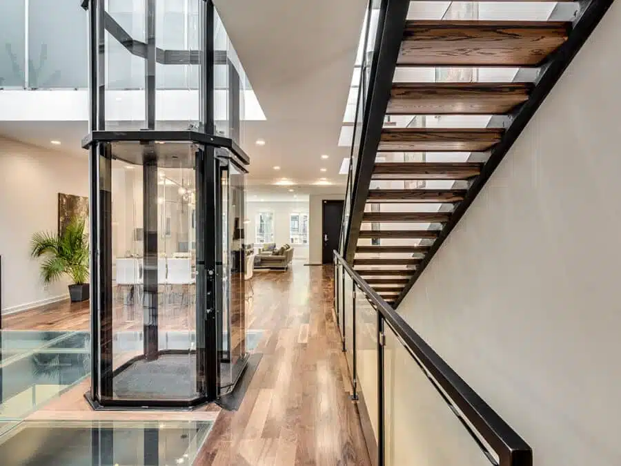 savaria vuelift home elevator octagonal 022 1200x800