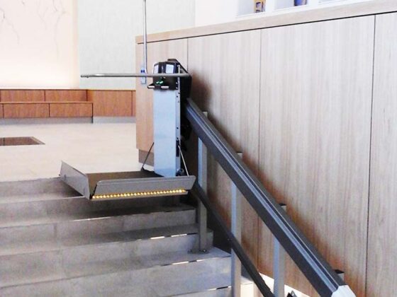 X3 inclined platform lift