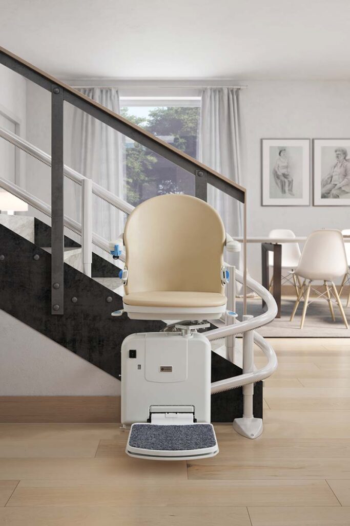 Handicare curved stairlift 2000 Smart front beige 800x1200