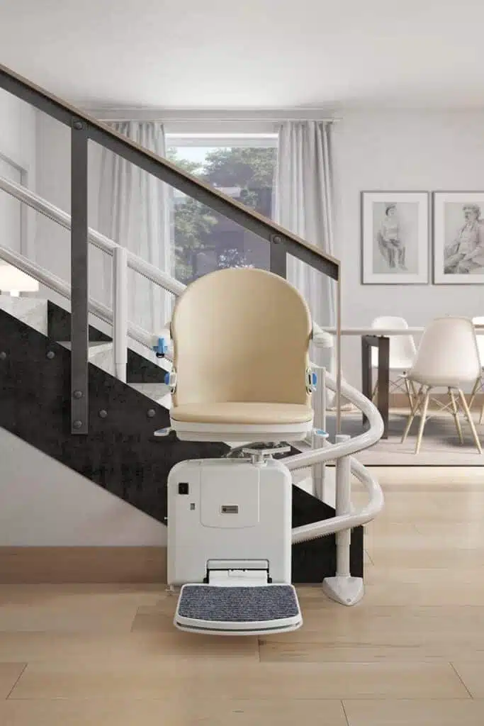 Handicare curved stairlift 2000 Smart front beige 800x1200