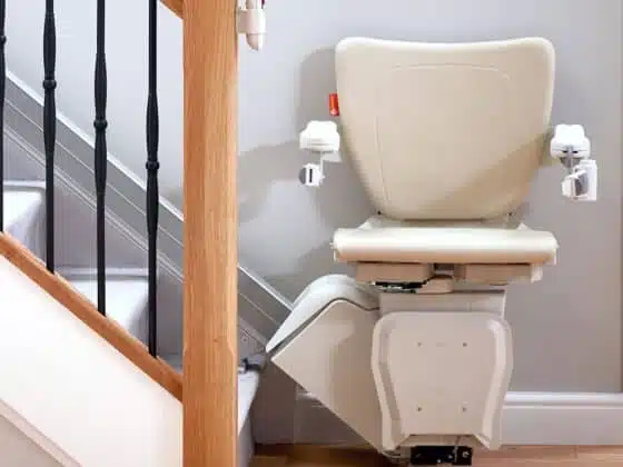 Handicare stairlift 1100 front 1080x1080 e1666091741678