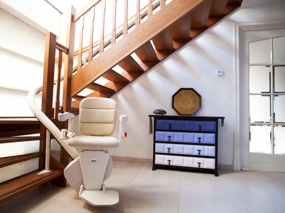 Handicare stairlift Freecurve Elegance downstairs 1200x800