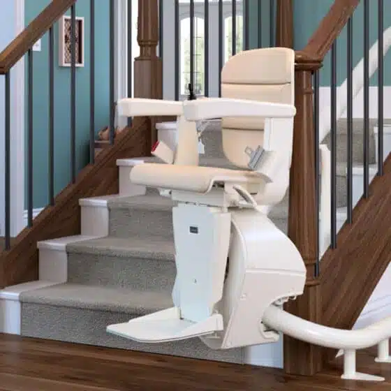 Handicare stairlift Freecurve 290817 1000x1000