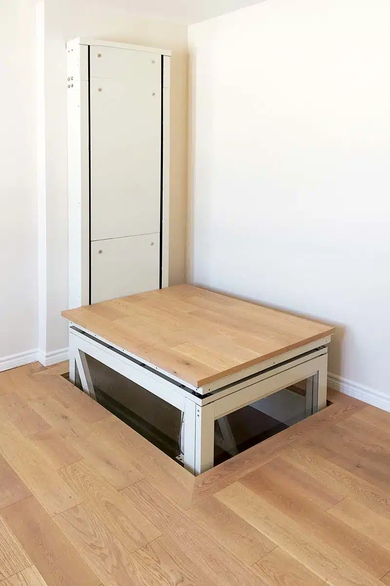 Savaria Telecab17 home lift through floor 21 1000x1000