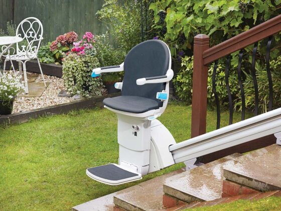 handicare stairlift 1000 IP4X side 1200 800