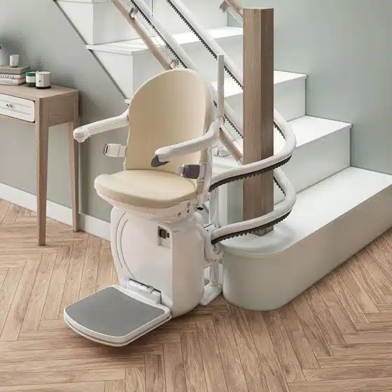 Handicare curved stairlift 4000 smart seat 1200x800