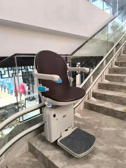 瀚德凯尔座椅电梯案例 3