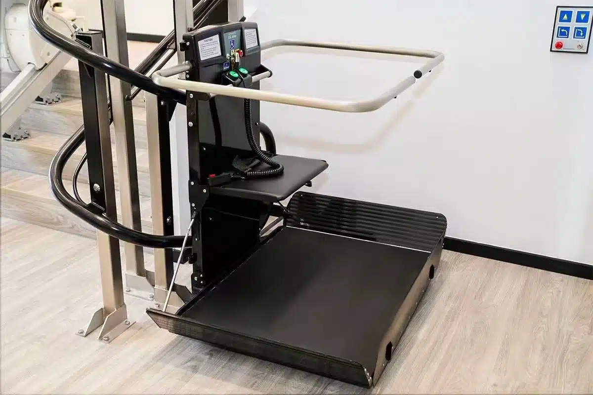 Artira轮椅升降平台 2