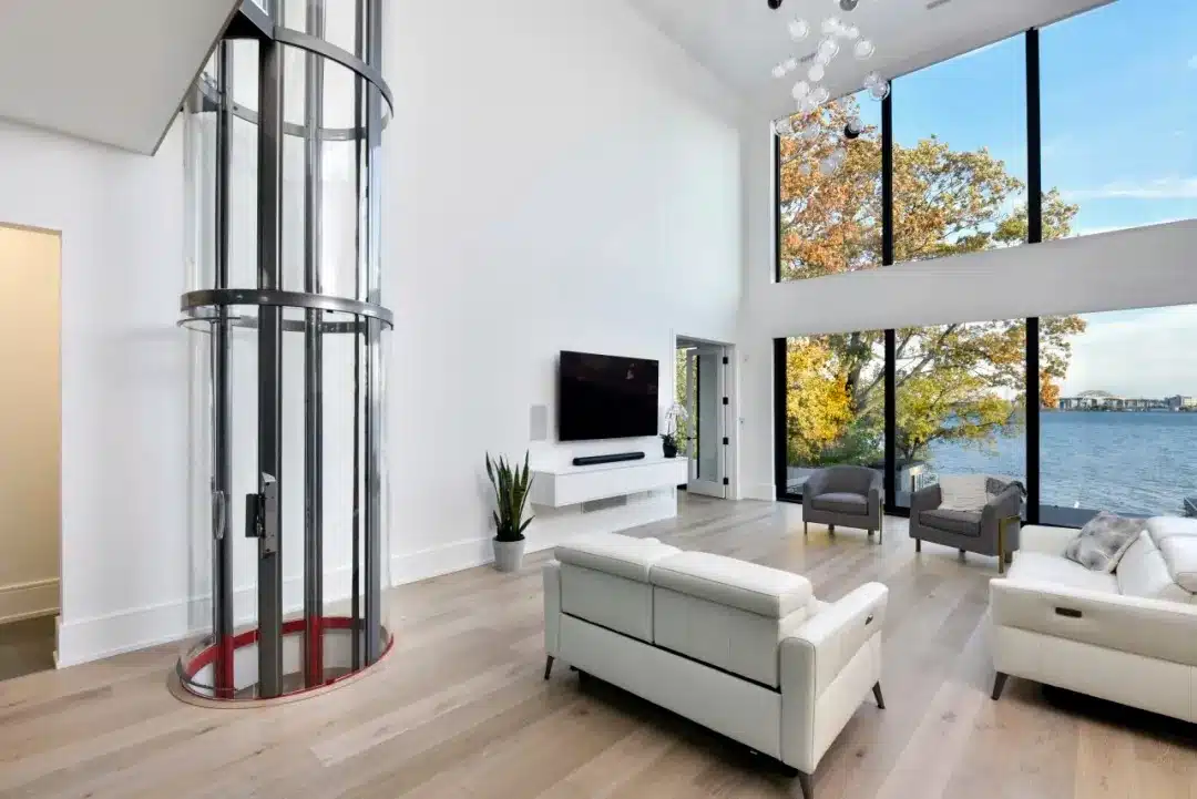 萨瓦瑞亚家用别墅电梯