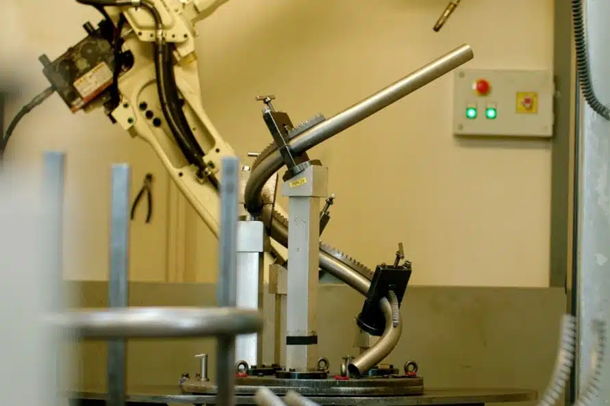 座椅电梯生产工艺